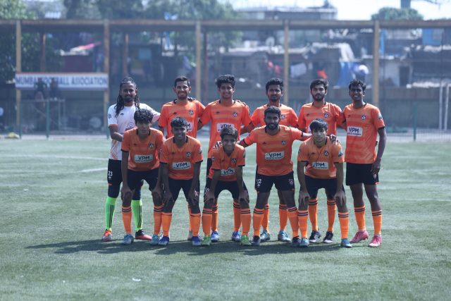 https://younggunsfootballacademy.com/wp-content/uploads/2025/09/senior-1-640x427.jpg